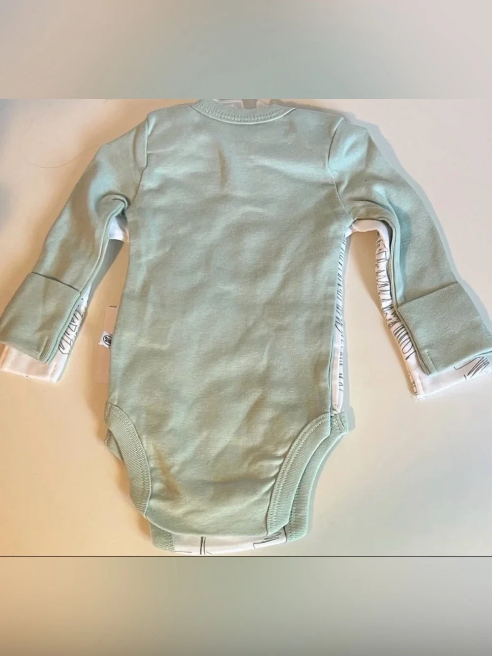 The Honest Company Newborn Gender Neutral 2 Pc Onesie Set Long Sleeves NWT